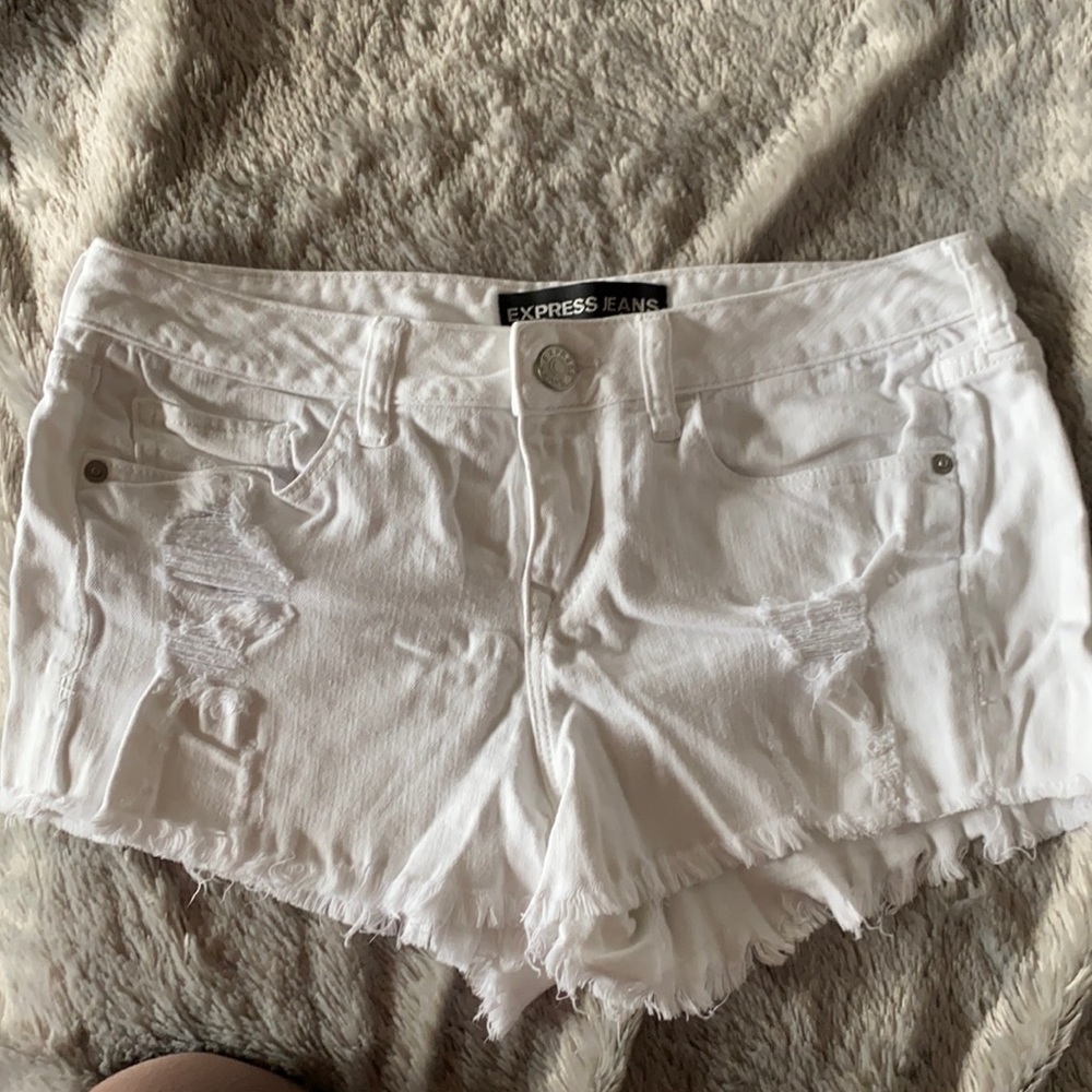 White Denim Express Shorts (Size 6)
